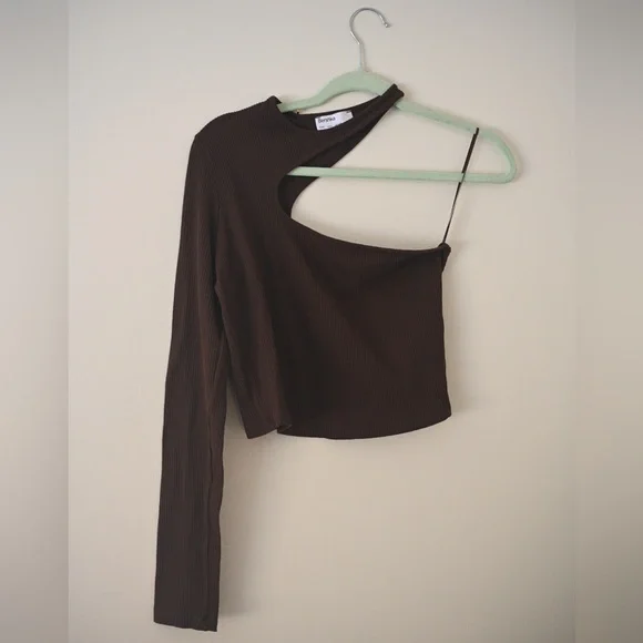 Bershka Dark Brown Asymmetrical Long Sleeve Crop Top Size Large Modern Y2K - Picture 1 of 6